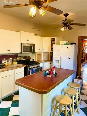 501 E 2nd St, Florence, CO 81226 photo 4