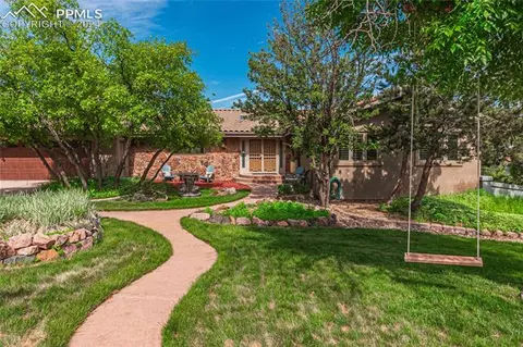 1638 Vickers Dr, Colorado Springs, CO 80918