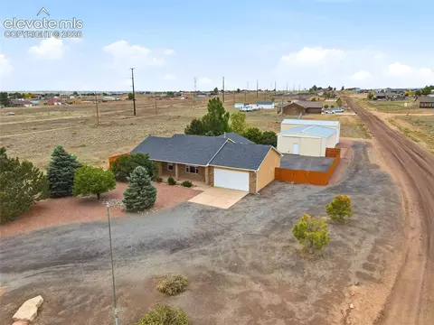 1008 E Kirkwood Dr, Pueblo, CO 81007