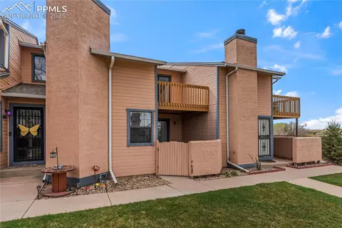 6607 Bobtail Dr, Colorado Springs, CO 80911
