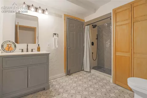 Bath - 46 Apache Rd, Evergreen, CO 80439 photo 1 of 6