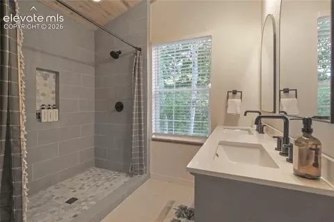 Bath - 46 Apache Rd, Evergreen, CO 80439 photo 3 of 6