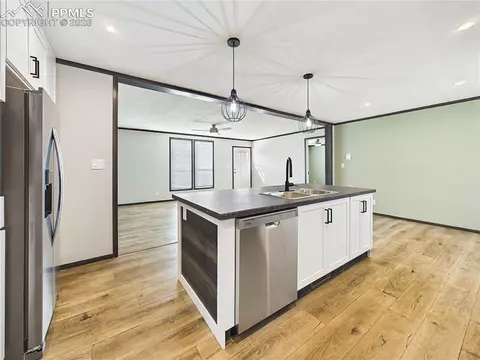 273 E Don Dr, Pueblo, CO 81007 photo 21