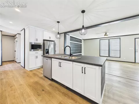 273 E Don Dr, Pueblo, CO 81007 photo 15