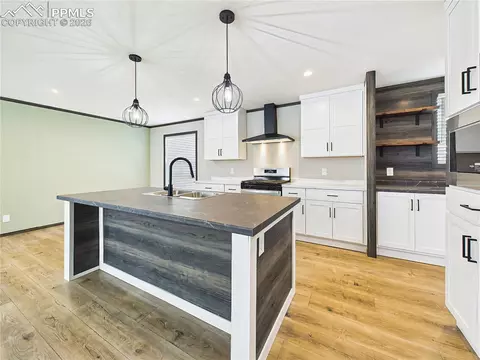 273 E Don Dr, Pueblo, CO 81007 photo 18