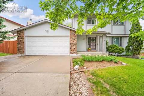 2998 Westcliff Cir, Colorado Springs, CO 80906