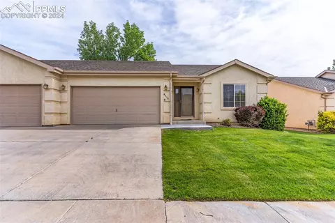 4315 Outlook Blvd #E, Pueblo, CO 81008