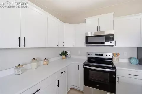 Kitchen - 35125 Book Rd, Yoder, CO 80864 photo 4 of 5