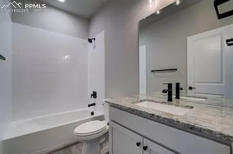 10364 Devoncove Dr, Peyton, CO 80831 photo 9