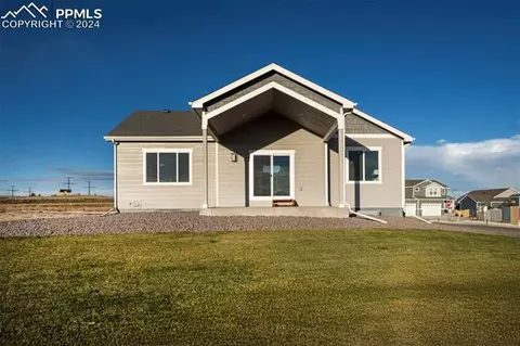 10364 Devoncove Dr, Peyton, CO 80831 photo 4