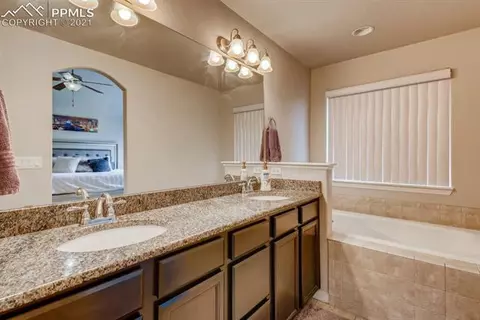 12553 Culebra Peak Dr, Peyton, CO 80831 photo 13