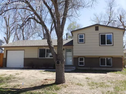4555 N Anjelina Cir, Colorado Springs, CO 80916