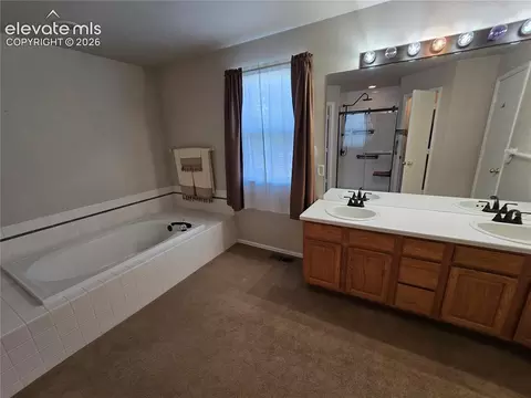 Bath - 19173 E Hampden Dr, Aurora, CO 80013 photo 3 of 5