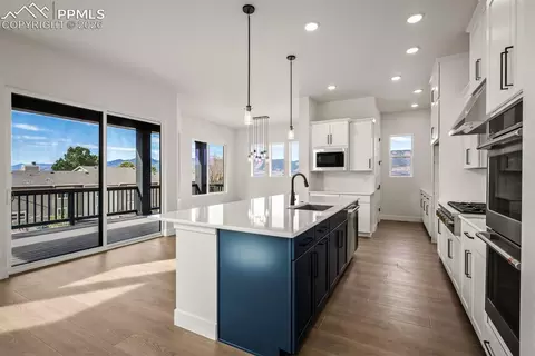 Kitchen - 1109 White Clover Dr, Monument, CO 80132 photo 4 of 5