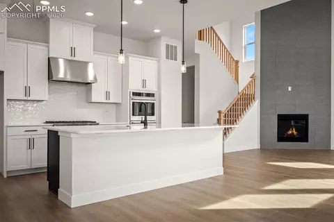 Kitchen - 1109 White Clover Dr, Monument, CO 80132 photo 2 of 5