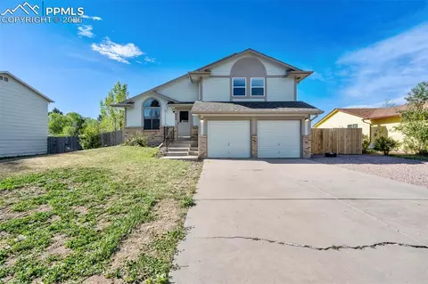 955 Crosstrail Dr, Colorado Springs, CO 80906