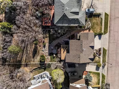 2720 Stone Creek Rd, Colorado Springs, CO 80908