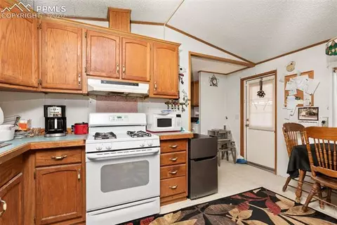 15710 S Lauppe Rd, Yoder, CO 80864 photo 7