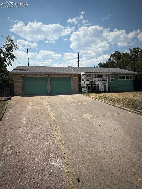 3904 Azalea St, Colorado Springs, CO 80907