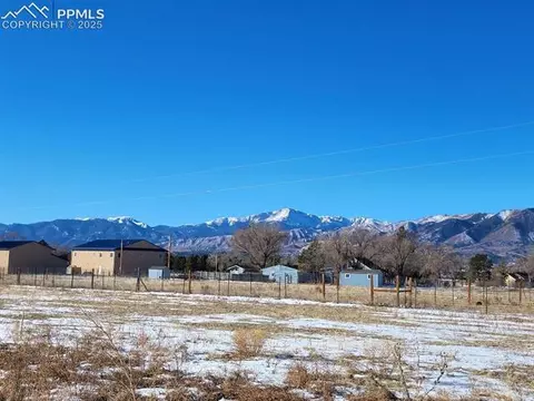 1215 Old Ranch Rd, Colorado Springs, CO 80921