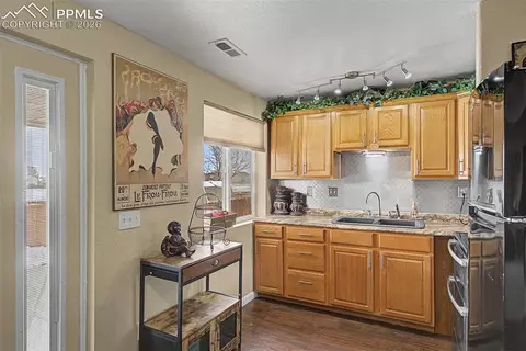 Kitchen - 7763 Old Spec Rd, Peyton, CO 80831 photo 5 of 6