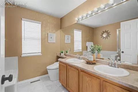 Bath - 7763 Old Spec Rd, Peyton, CO 80831 photo 2 of 4