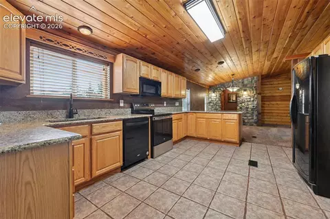 Kitchen - 20965 Oasis Ave, Peyton, CO 80831 photo 1 of 2
