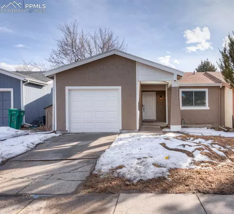 5767 Stoney Pass Dr, Colorado Springs, CO 80917