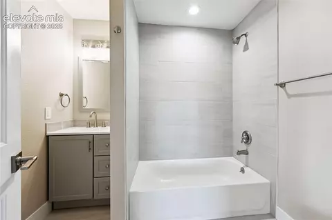 Bath - 4520 N Ramah Hwy, Yoder, CO 80864 photo 2 of 2