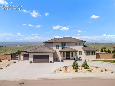 5805 Sawyer Ridge Dr, Pueblo, CO 81008