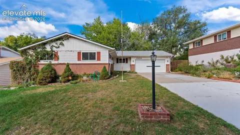 2204 Warwick Ln, Colorado Springs, CO 80909