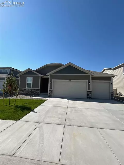 9764 Cronin St, Fountain, CO 80817