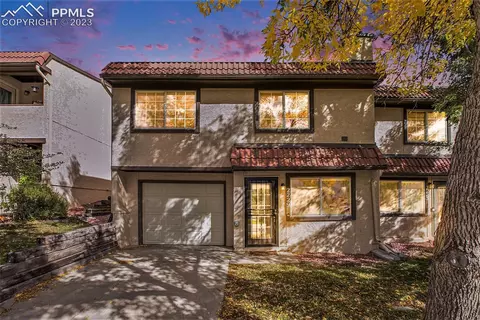 2229 Villa Rosa Dr, Colorado Springs, CO 80904