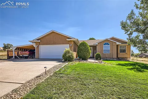 968 S Elbow Dr, Pueblo, CO 81007