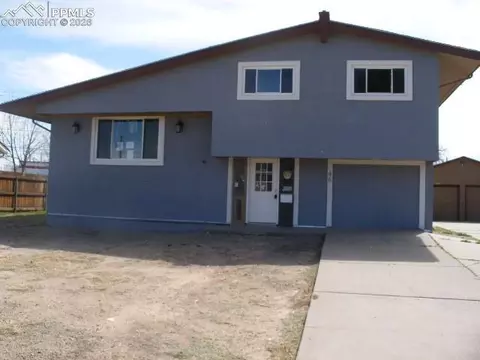 46 Radcliff Ln, Pueblo, CO 81005