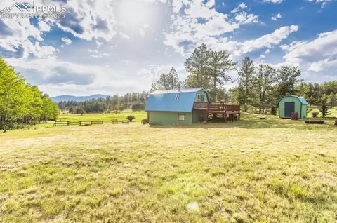 957 Crystal Peak Dr, Lake George, CO 80827