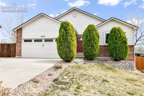 6609 Cottonwood Grove Dr, Colorado Springs, CO 80925