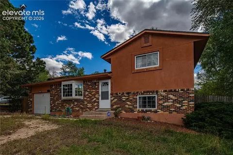 4255 Hedge Ln, Colorado Springs, CO 80917