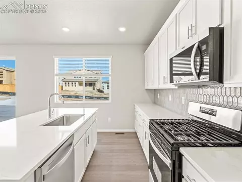 13314 Valley Peak Dr, Peyton, CO 80831 photo 6