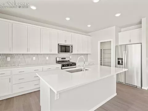 13314 Valley Peak Dr, Peyton, CO 80831 photo 3