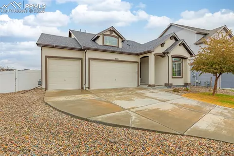 9206 Streamside Trl, Fountain, CO 80817