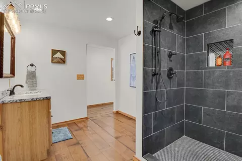 Bath - 1053 Will Scarlet Dr, Divide, CO 80814 photo 2 of 2