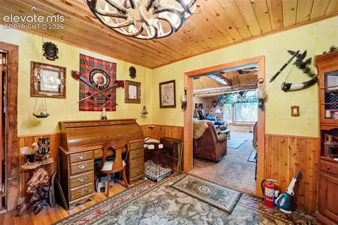 Entry Way - 6001 Boulder Ave, Rye, CO 81069 photo 3 of 4