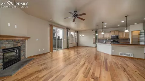 10357 Mt Evans Dr, Peyton, CO 80831 photo 2