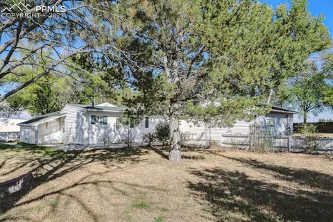 6140 Coyote Ln, Peyton, CO 80831