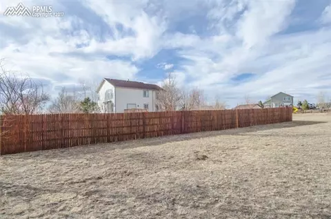 8423 Shoulders Rd, Peyton, CO 80831 photo 4