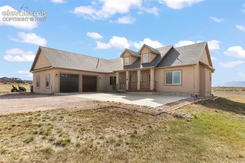 Exterior - 3140 Hoofprint Rd, Peyton, CO 80831 photo 2 of 2