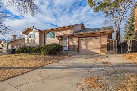 1918 Montezuma Dr, Colorado Springs, CO 80910