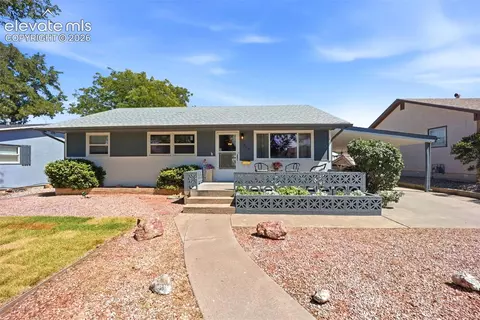 2116 Ridgewood Ln, Pueblo, CO 81005