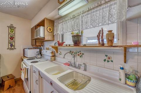 410 E 2nd St, Florence, CO 81226 photo 7
